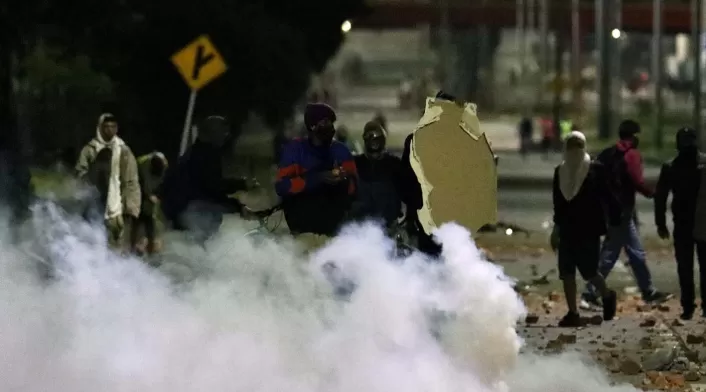 ENFRENTAMIENTOS ENTRE MANIFESTANTES Y POLICIA DEL ESMAD EN SOACHA