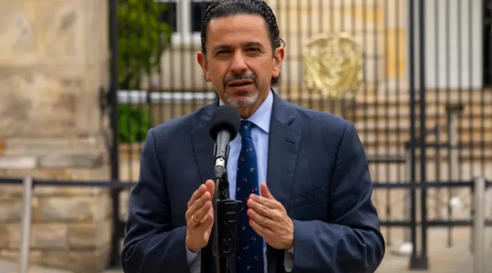 El Alto Comisionado para la Paz, Miguel Ceballos
