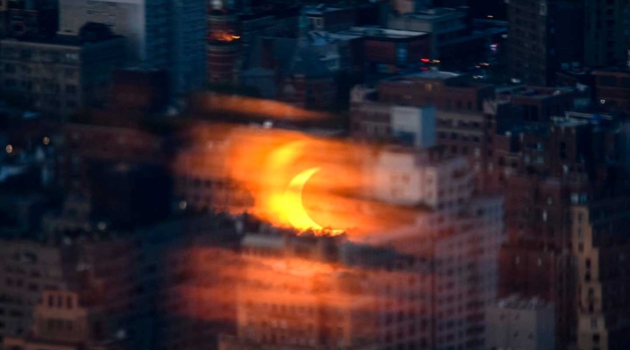 Eclipse anillo de fuego en el cielo de EE.UU.