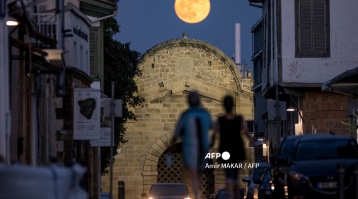 LUNA DE FRESA