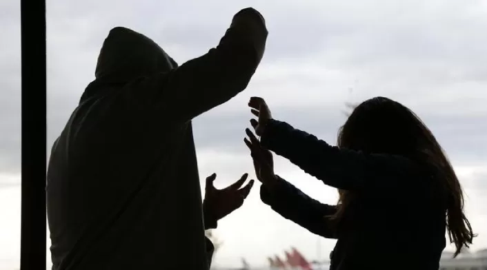 Taxista de Barranquilla le propinó una fuerte golpiza a mujer en La Pradera