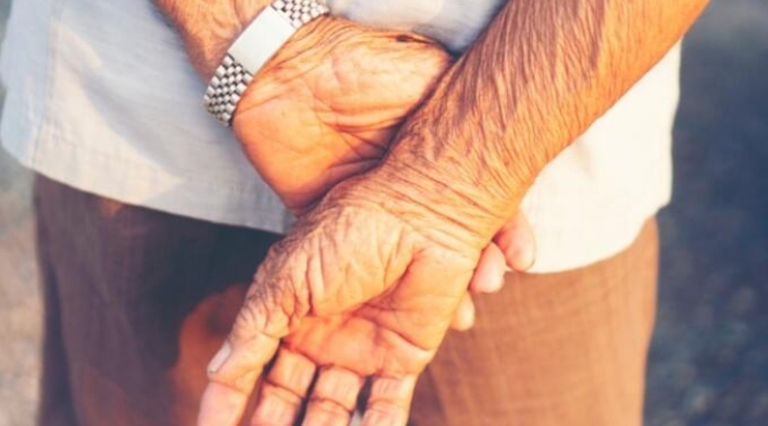Urge mayor atención en seguridad y salud mental para las personas mayores