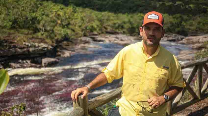 caño cristales en colombia / Juan Guillermo Zuluaga