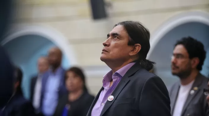gustavo bolivar, a versión libre por financiación de primera línea gustavo bolivar, a versión libre por financiación de primera línea