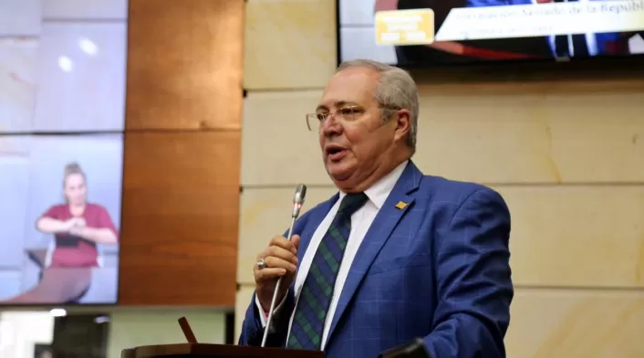 Iván Name, senador