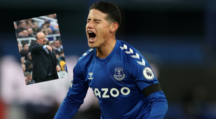 James Rodríguez y el primer feo de Rafa Benítez James Rodríguez y el primer feo de Rafa Benítez