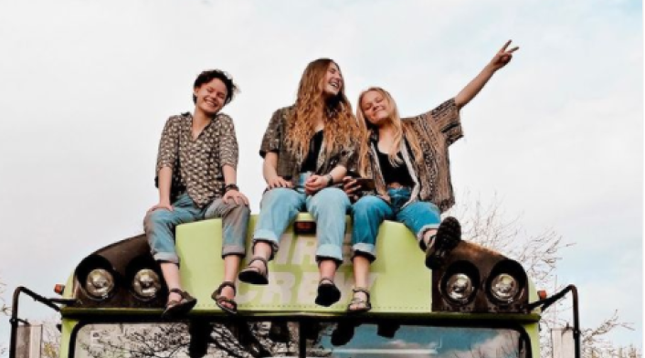 Morgan Tabor, Abi Roberts y Bekah King