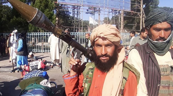 Los talibanes toman el control de Kabul