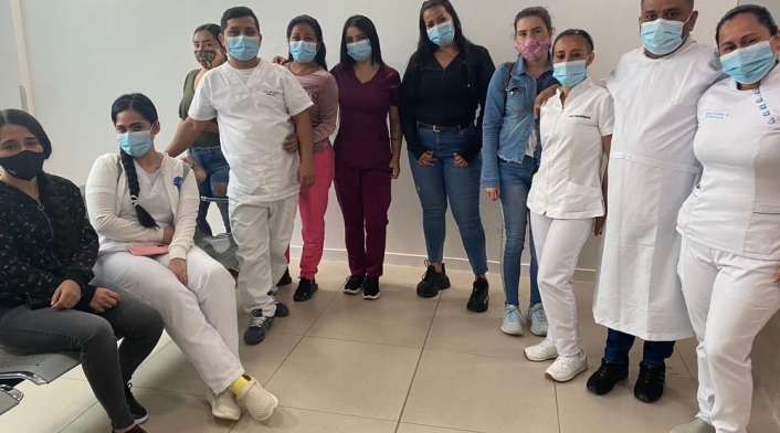 Enfermeros del área de urgencias hospital La Misericordia de Calarcá - Archivo RCN Radio