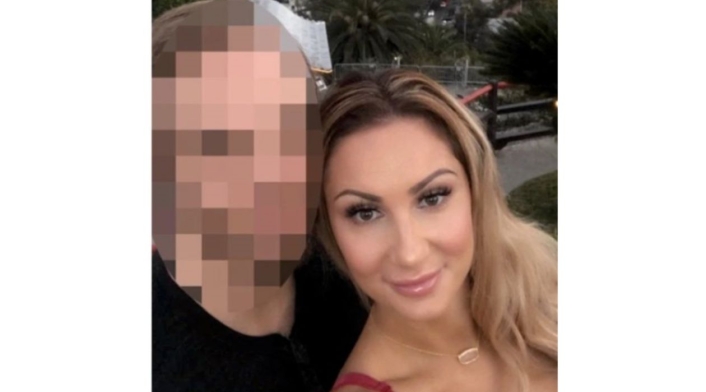 Mujer defiende su estilo de vida donde vive para servir a su marido Mujer defiende su estilo de vida donde vive para servir a su marido