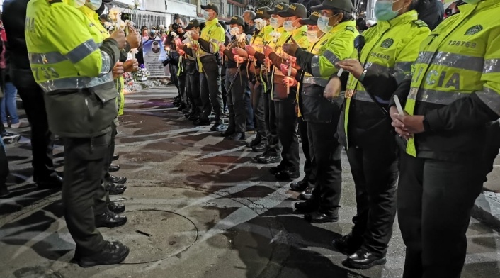 PLANTÓN POLICÍA ASESINADO