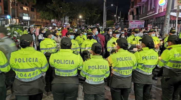 PLANTÓN POLICÍA ASESINADO