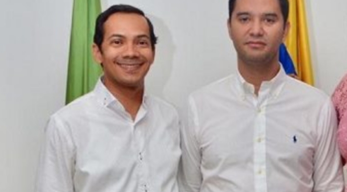 Secretario de Tránsito, Roberto Daza, y alcalde de Valledupar, Mello Castro (der.)