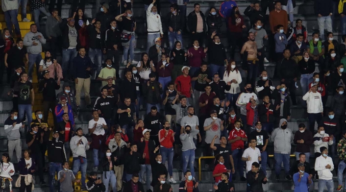 Hinchas de Nacional en El Campín