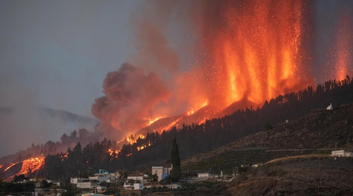 Erupción volcán Cumbre Vieja en Canarias, España