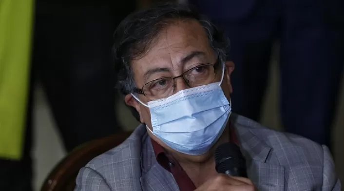 Gustavo Petro, senador de la República Gustavo Petro, líder de la Colombia Humana