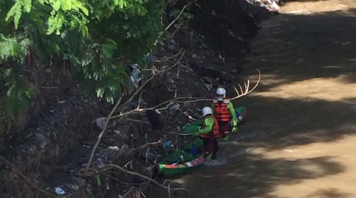 Organismos de socorro rescatan cuerpo de al parecer menor desaparecido hace una semana en Santa Marta