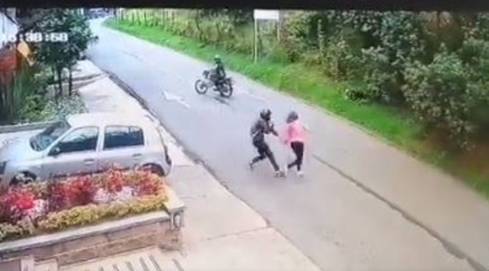 Robo a mujer en Chapinero, en Bogotá Robo a mujer en Chapinero, en Bogotá