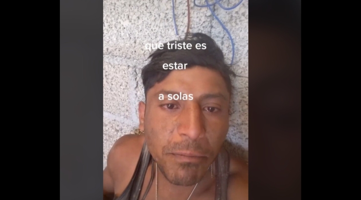 TikTok: Hombre llora en su cumpleaños porque no tiene con quien festejar