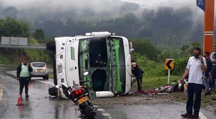 Declaran legal captura de conductores de bus que transportaba migrantes ielagles