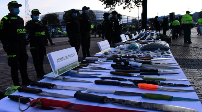 Incautación armas blancas