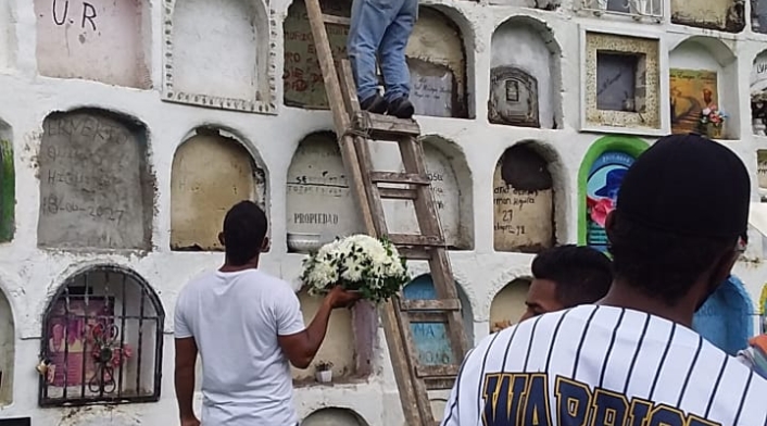 Lugar de inhumación de los restos.