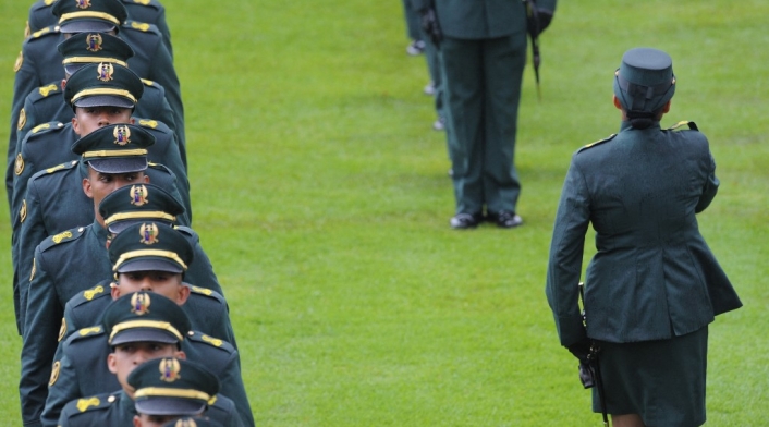 Mujeres en el Ejército y en la fuerza pública