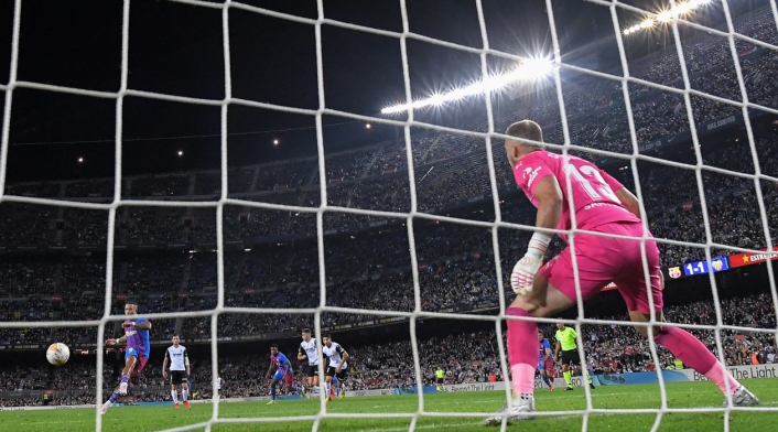 Barcelona derrotó a Valencia este 17 de octubre de 2021 Barcelona derrotó a Valencia este 17 de octubre de 2021