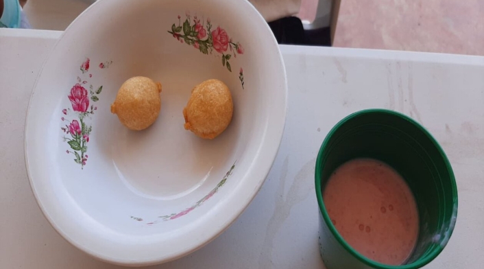 En el Centro Rural de Corral de Piedras, municipio de San Juan del Cesar, Guajira, apenas dan unos buñuelos de PAE