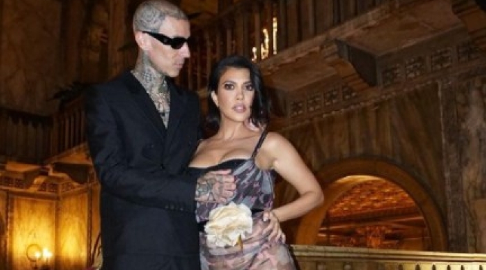 Travis Barker y Kourtney Kardashian