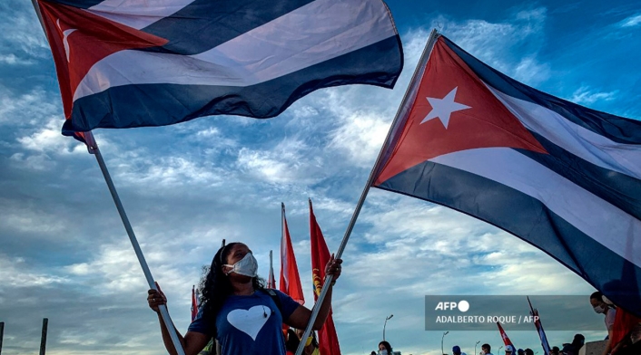 jovenes manifestantes en Cuba