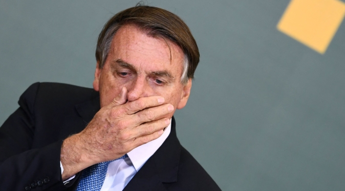 Jair Bolsonaro, presidente de Brasil, se negó a distribución gratuita de toallas higiénicas