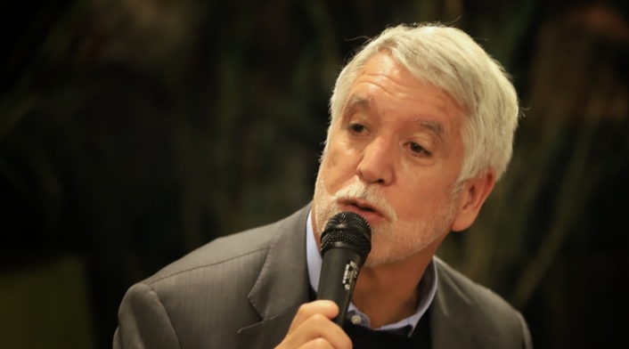 Enrique Peñalosa, exalcalde de Bogotá, en un conversatorio Enrique Peñalosa, exalcalde de Bogotá, en un conversatorio