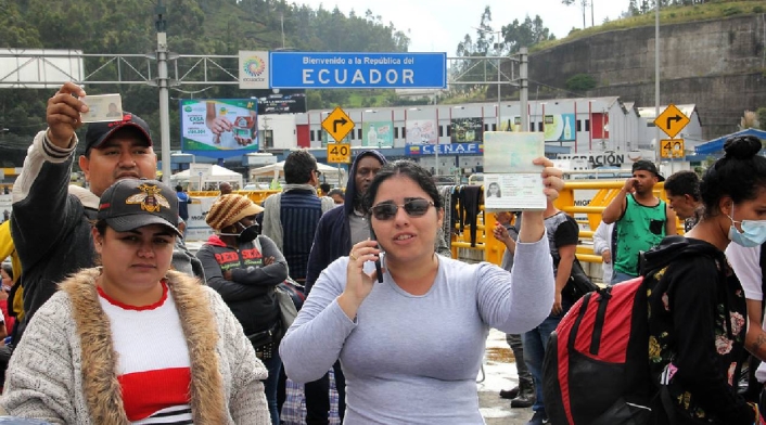 Frontera Colombia - Ecuador Colombianos en frontera con Ecuador
