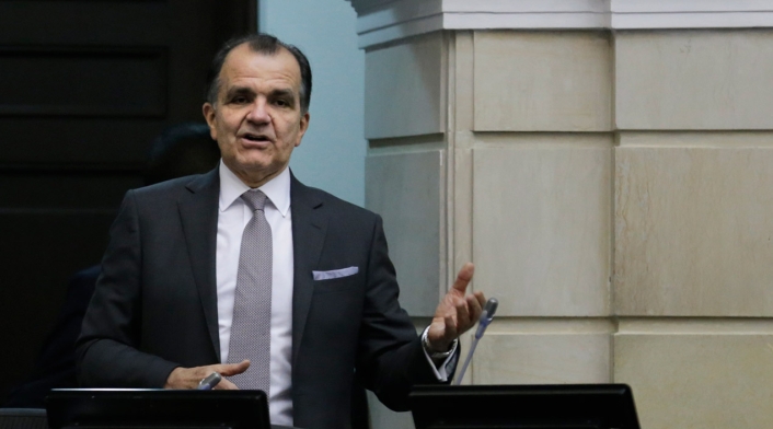 Óscar Iván Zuluaga, candidato presidencial del uribismo Óscar Iván Zuluaga, nuevamente es candidato presidencial del uribismo