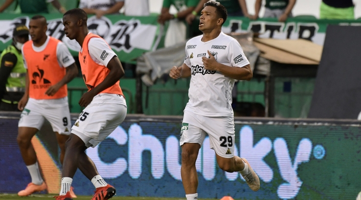 Teófilo Gutiérrez, jugando con el Cali Teófilo Gutiérrez, jugando con el Cali