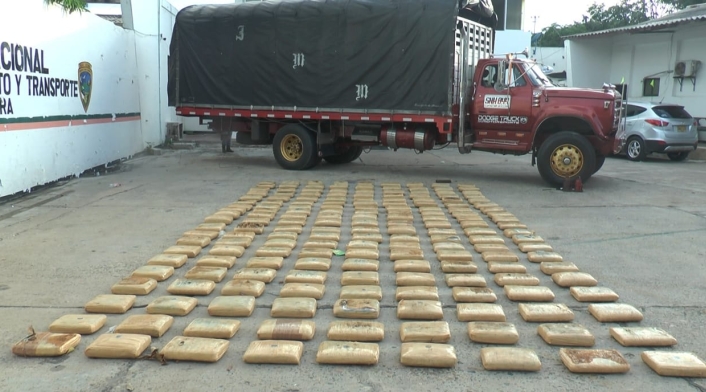 Mediante una inspección se halló una caleta debajo de la carrocería