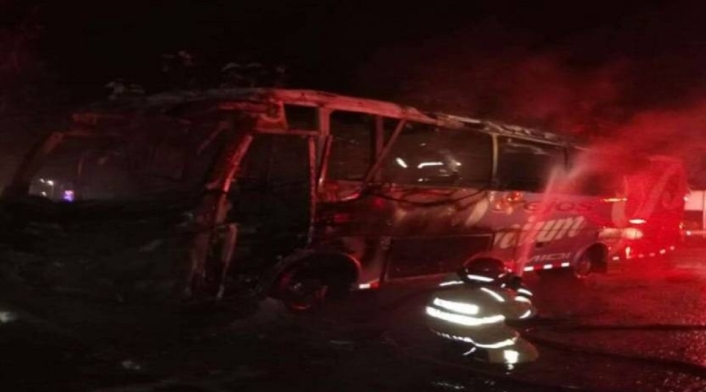 Bus incinerado Tuluá