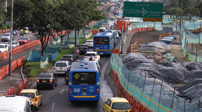 Cierre de puente de Avenida 68 con calle 26