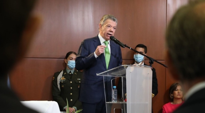 Juan Manuel Santos Juan Manuel Santos conmemora el quinto aniversario de la firma del acuerdo de paz