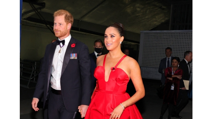 Meghan Markle y el príncipe Harry asisten al Intrepid Museum