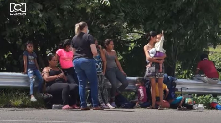 Migrantes venezolanos en Colombia Migrantes venezolanos recorren las carreteras de Colombia