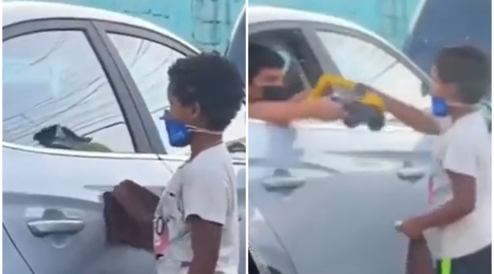 Video tierno de niños compartiendo Video tierno de niños compartiendo