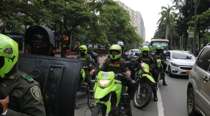 Policía de Cali en patrullajes Policía de Cali en patrullajes