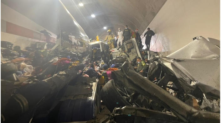 Accidente en La Línea Accidente en La Línea, en Túnel Los Venados