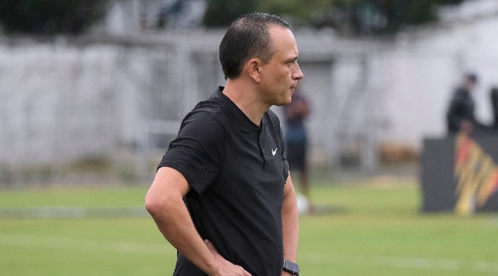 Alejandro Restrepo, Nacional
