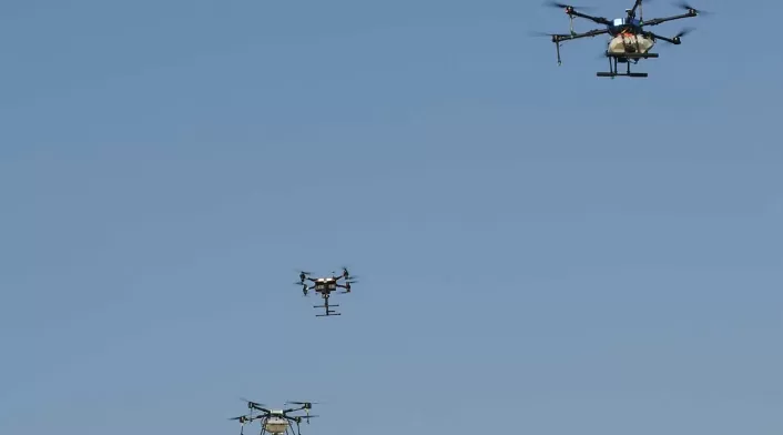 Drones en pleno vuelo