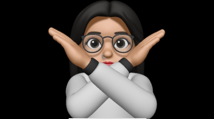 Emoji brazos cruzados