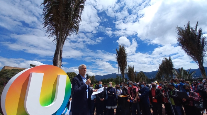 Enrique Peñalosa, candidato presidencial de partido de La U Enrique Peñalosa, candidato presidencial de La U / Equipo por Colombia