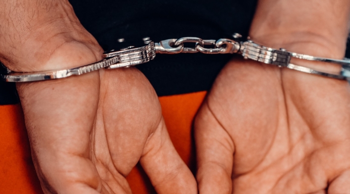 Envían a hombre a la cárcel Envían a hombre a la cárcel